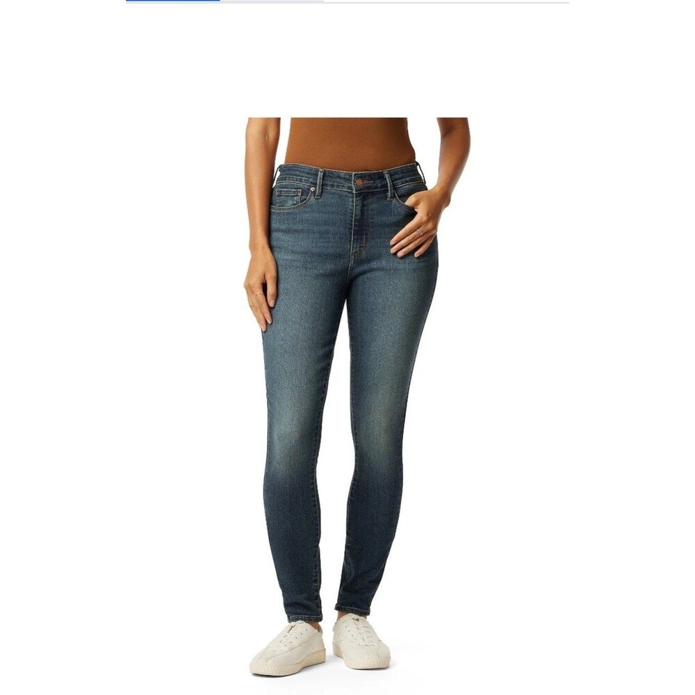 Levi Strauss Signature Womens Jeans size 16